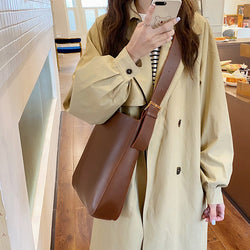 Autumn Winter Retro Chic Simple Casual Large Capacity One-shoulder Bucket Bag